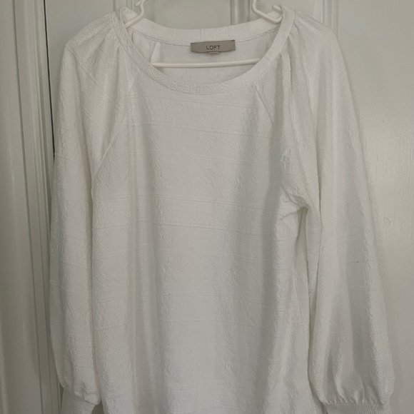 Ann Taylor Loft crew neck patterned top - Picture 1 of 5